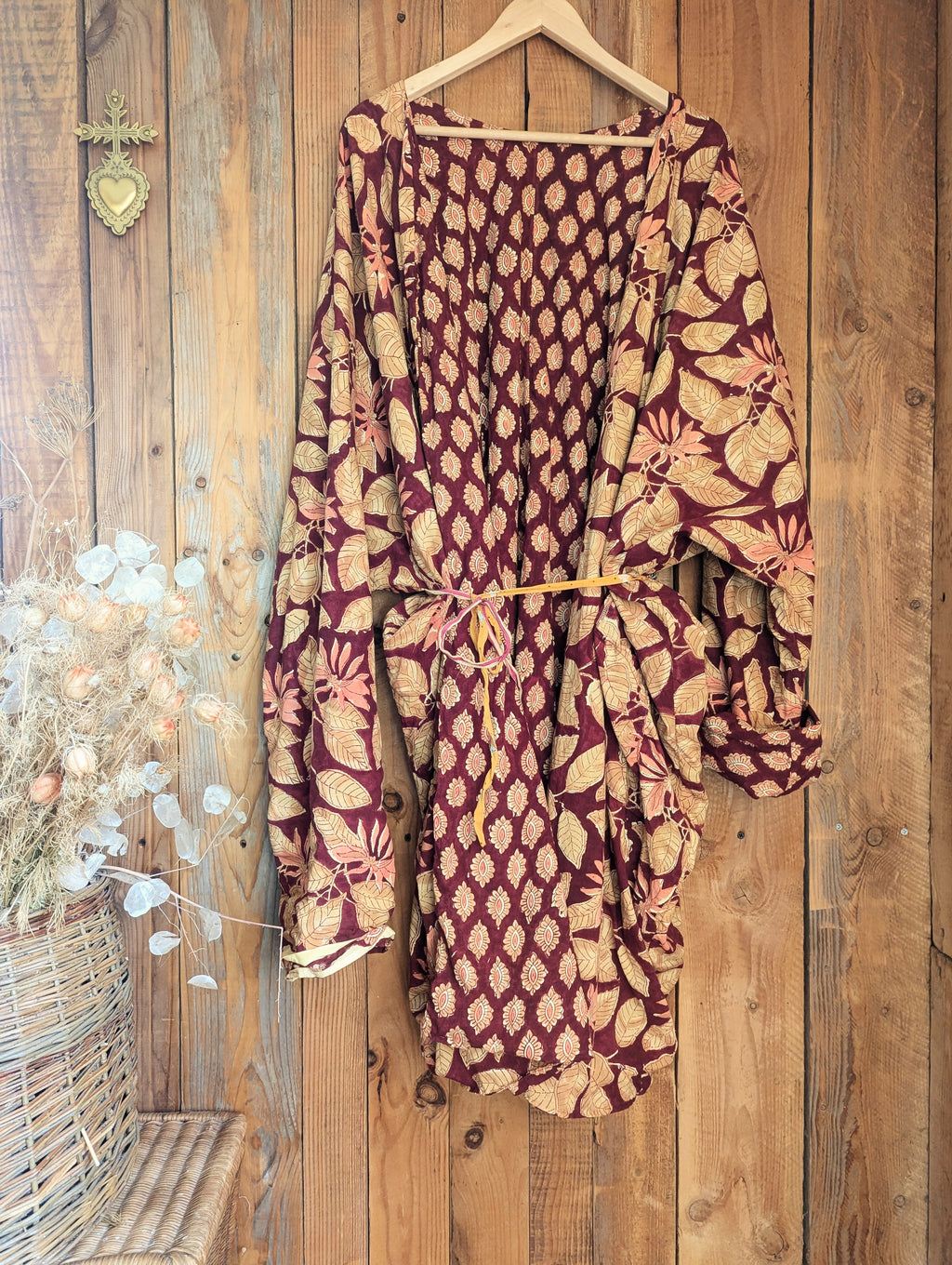 the 'green queen robe & dress' ensemble