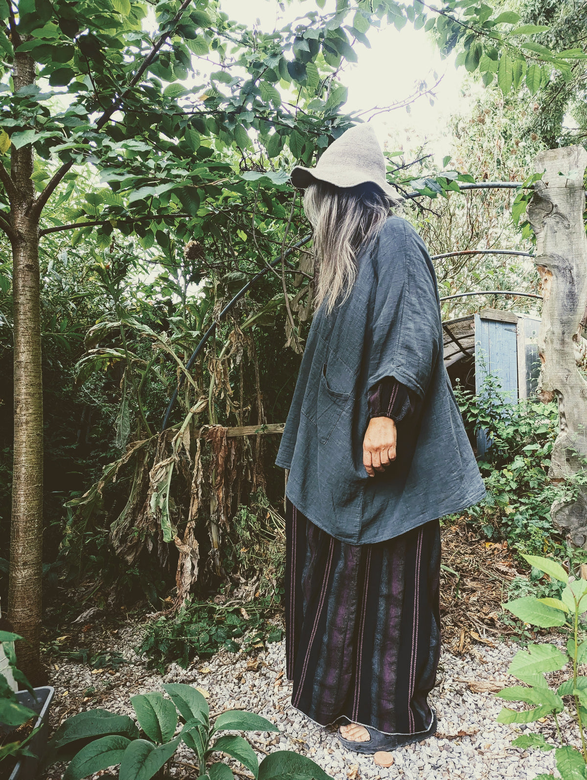 cloth half shroud