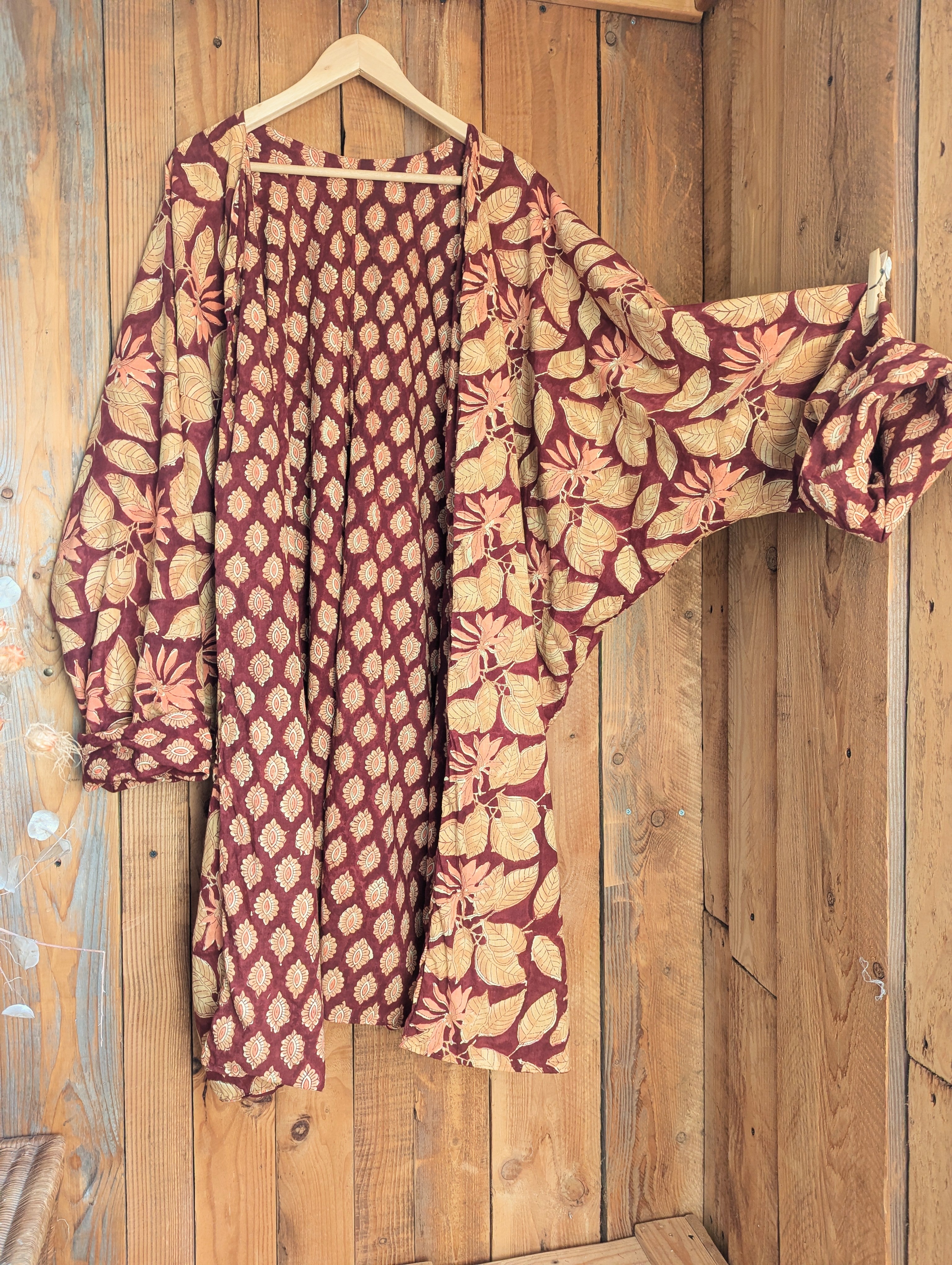 the 'green queen robe & dress' ensemble