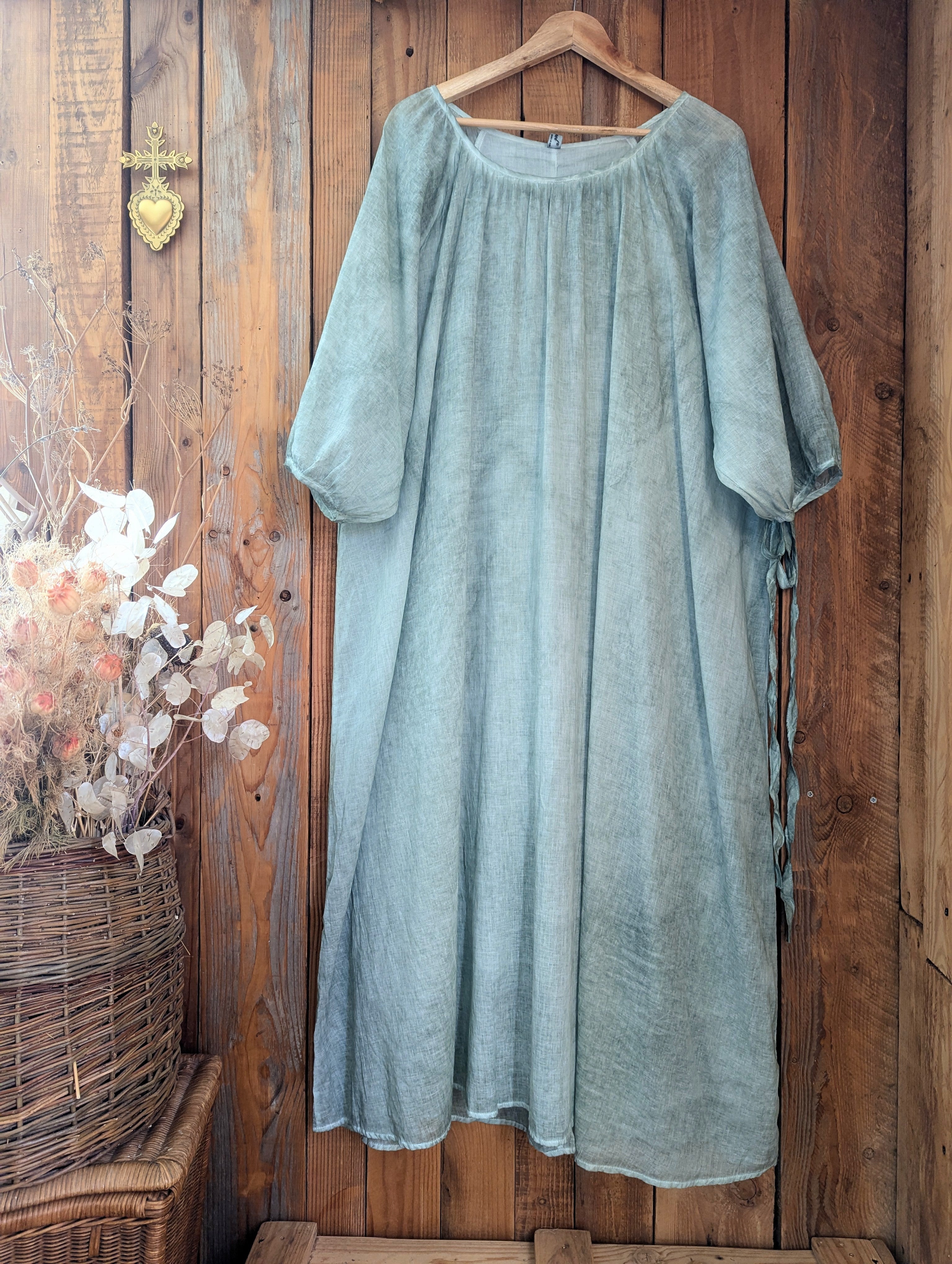 the big float dress